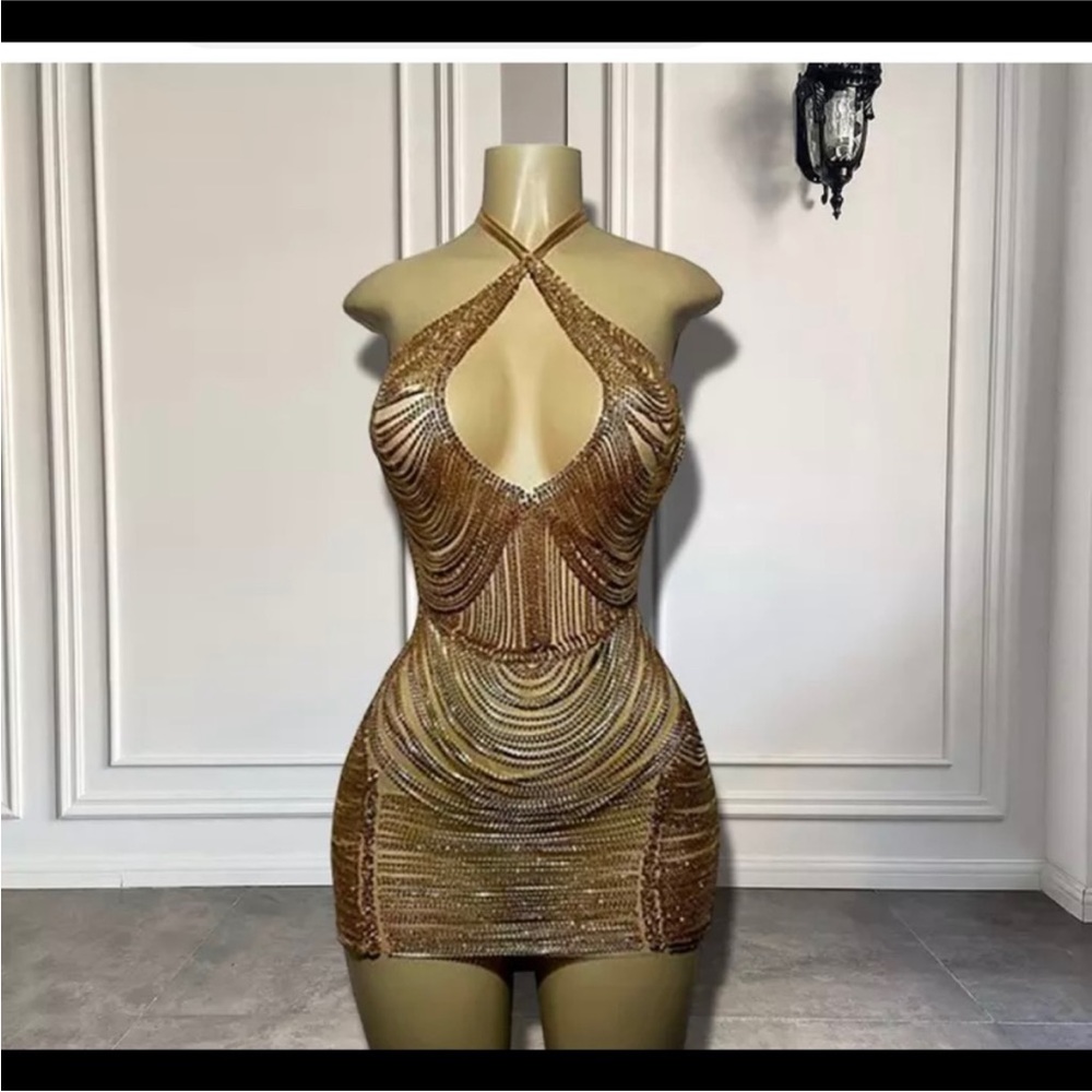 AMOURE DIAMOND HALTERNECK DRESS